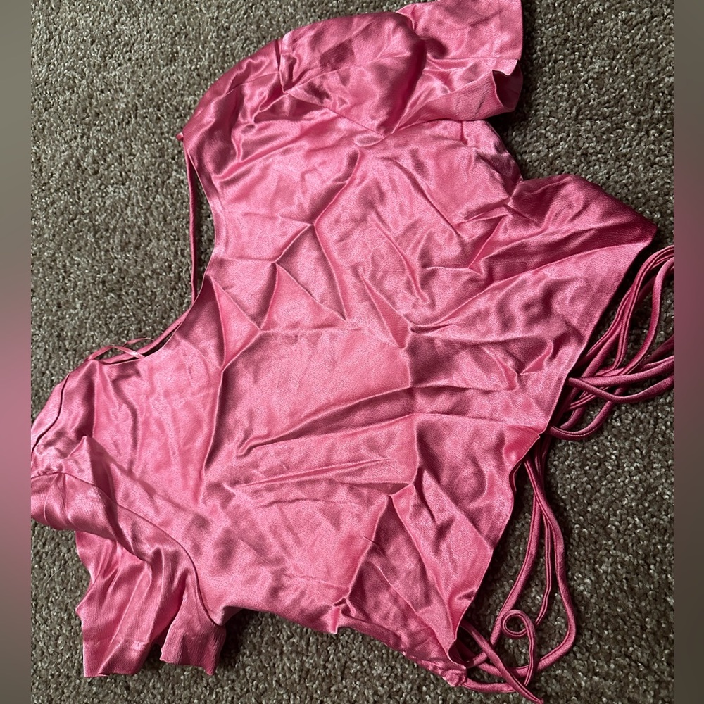 Super Cute ZARA Lace-up Back crop top